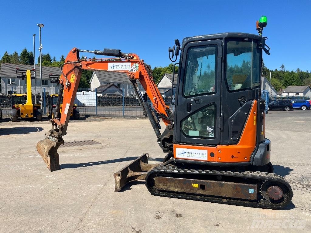 Hitachi ZX33U-6 Minigravemaskiner