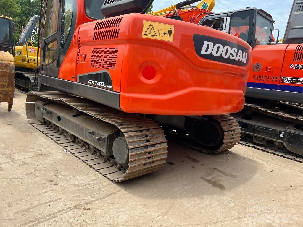 Doosan DX140 Gravemaskiner på larvebånd