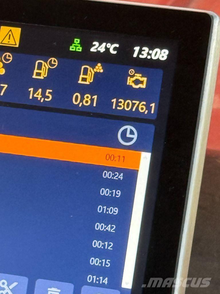 Komatsu 895 Udkørselsmaskiner