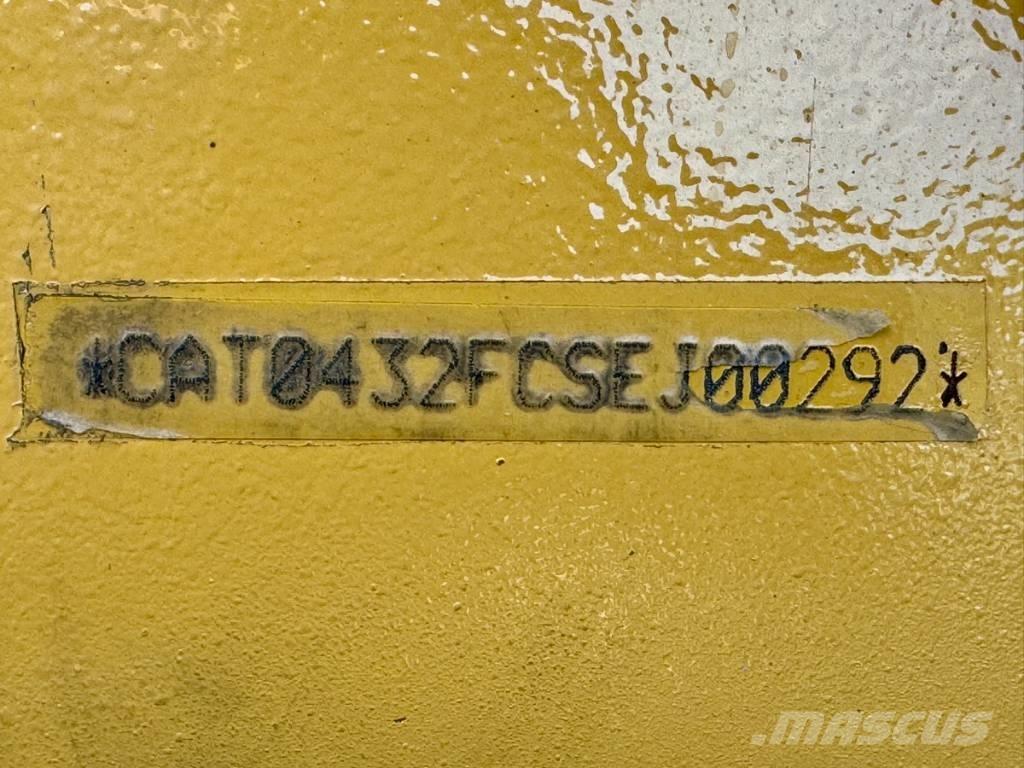 CAT 432 F Rendegravere