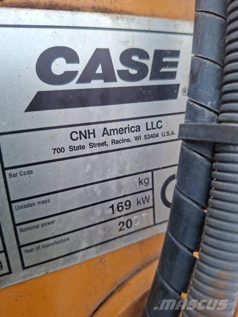 CASE 821 E Læssemaskiner på hjul