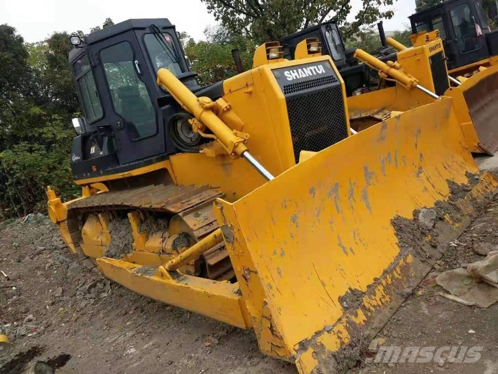 Shantui SD16 Bulldozer på larvebånd
