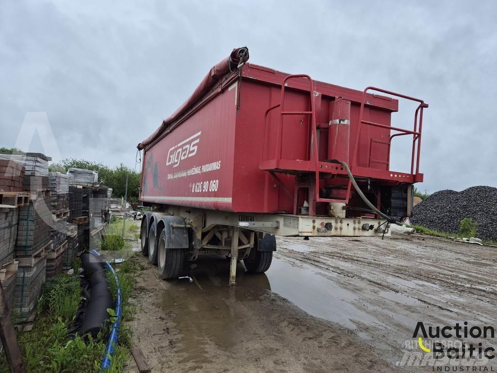 Carnehl CHKS /A Semi-trailer med Gardinsider
