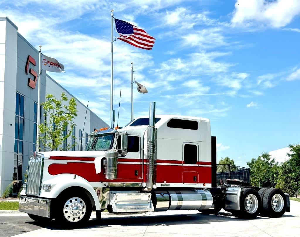 Kenworth W 900 Trækkere