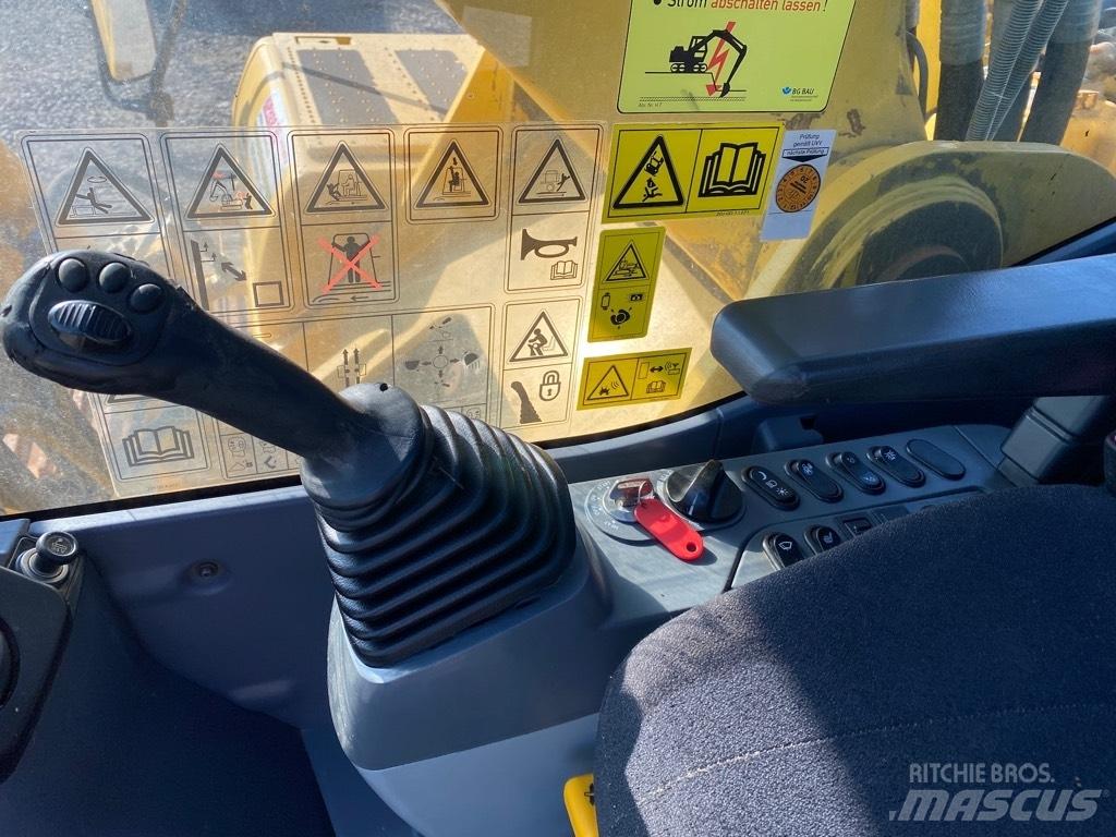 Komatsu PC350LC-8 Gravemaskiner på larvebånd