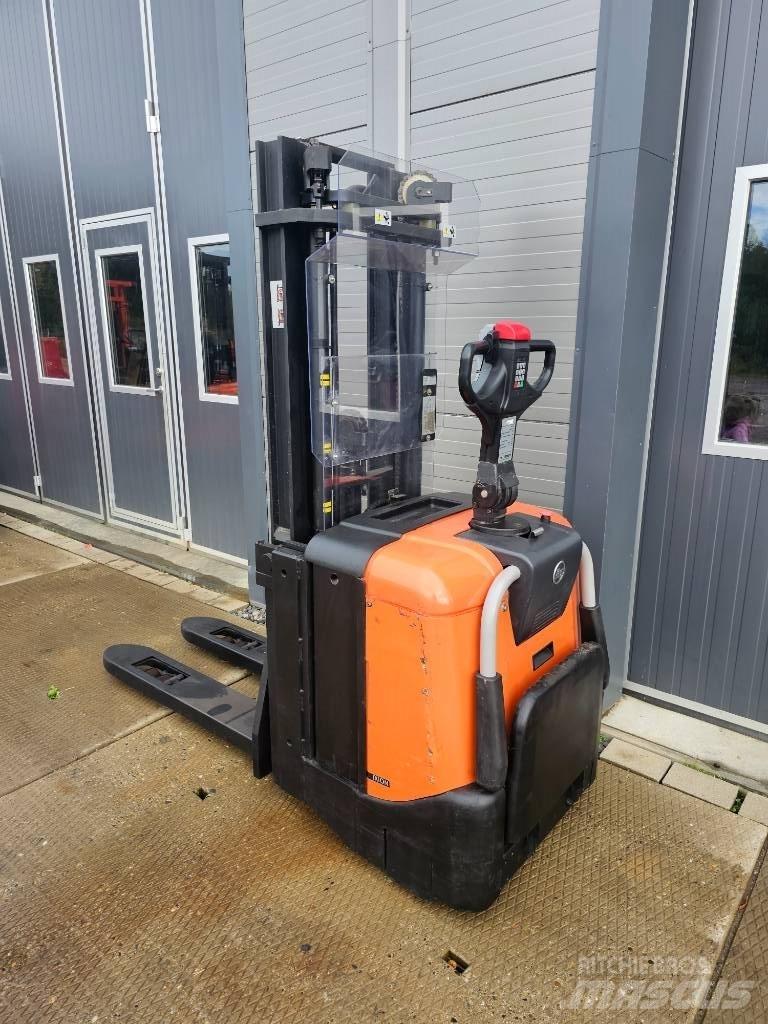 BT SPE 125 L 4150mm Gaffelstabler med gående fører
