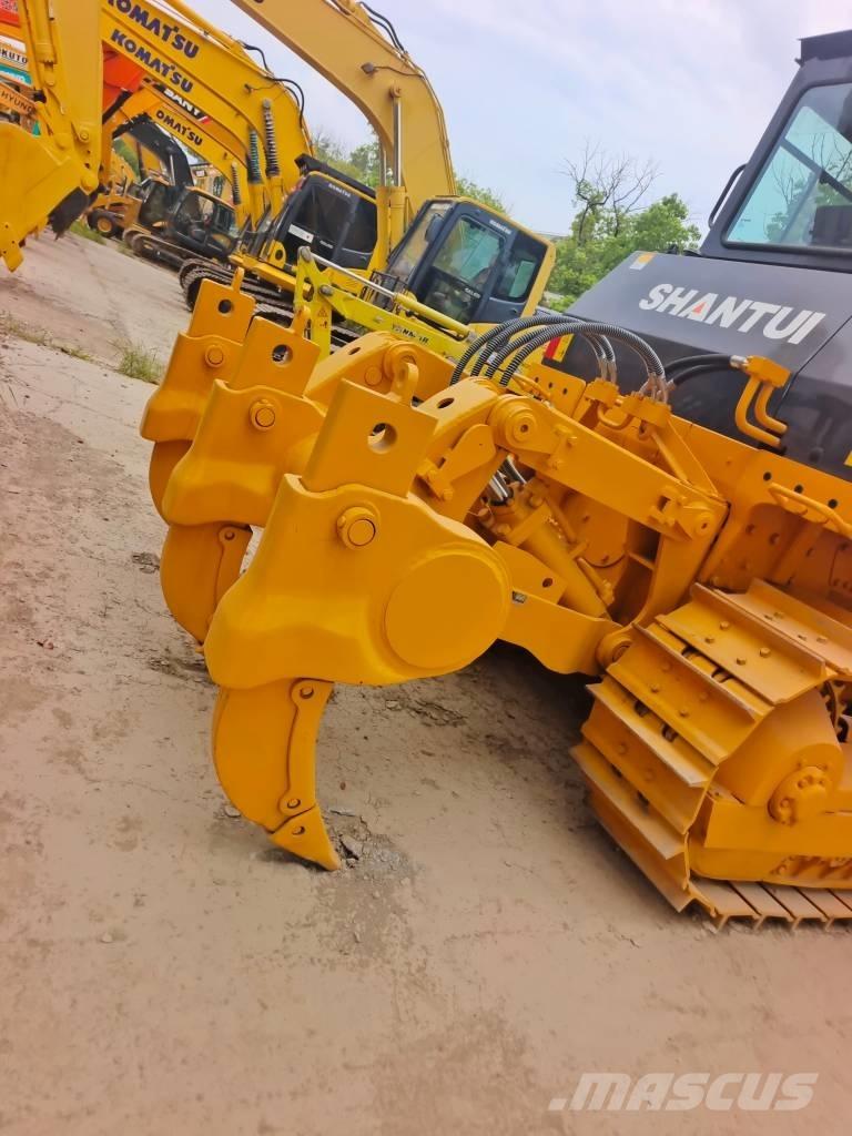 Shantui SD 22 Bulldozer på larvebånd