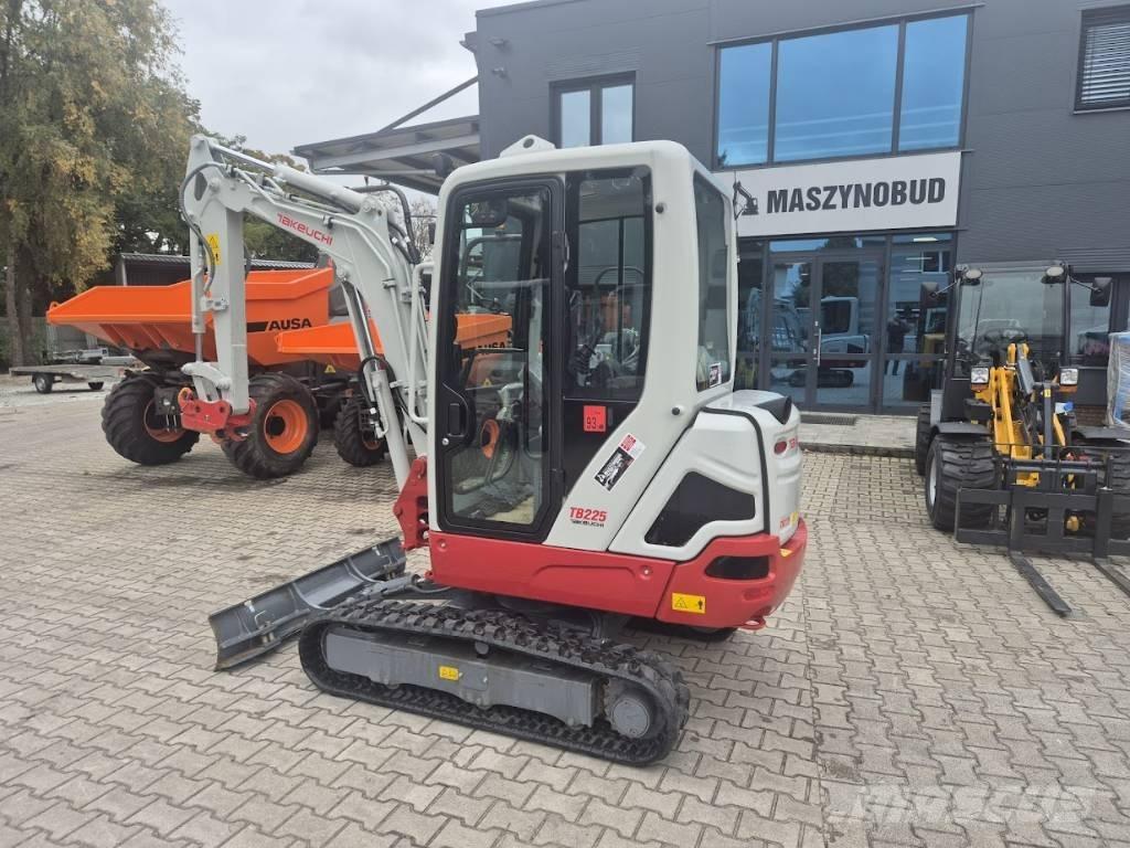 Takeuchi TB225 V0B Minigravemaskiner