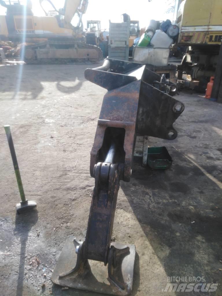 CAT M 318 Chassis og suspension