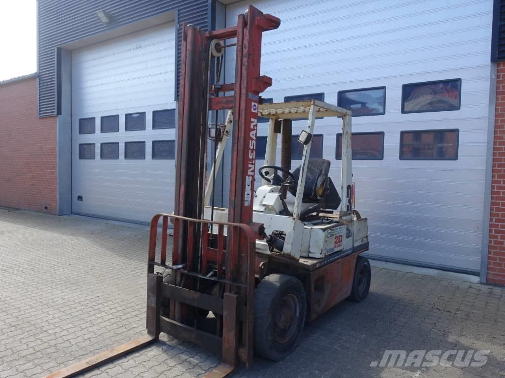 Nissan EH 02 A 20U Diesel gaffeltrucks