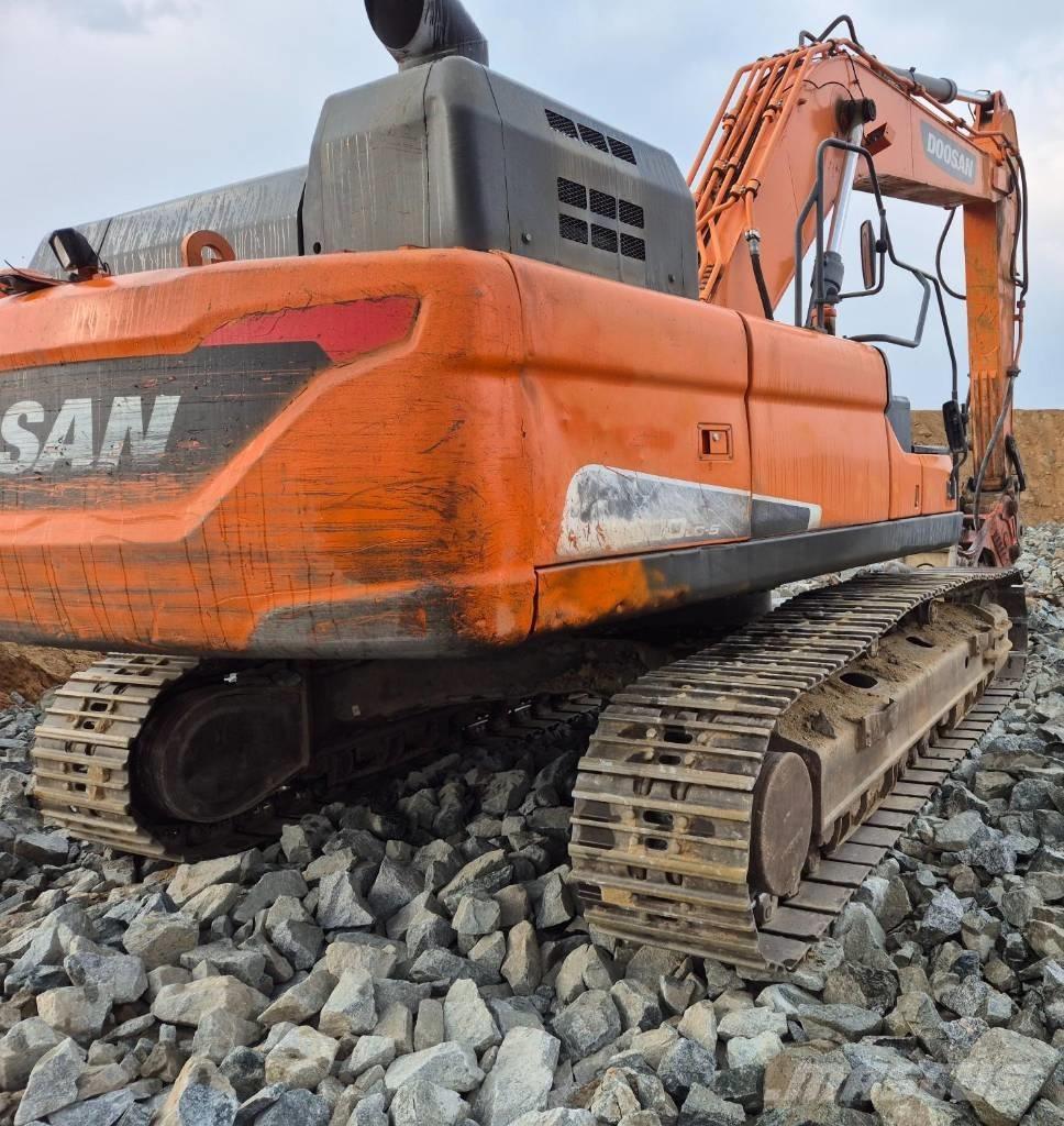 Doosan DX 300 LC-5 Gravemaskiner på larvebånd