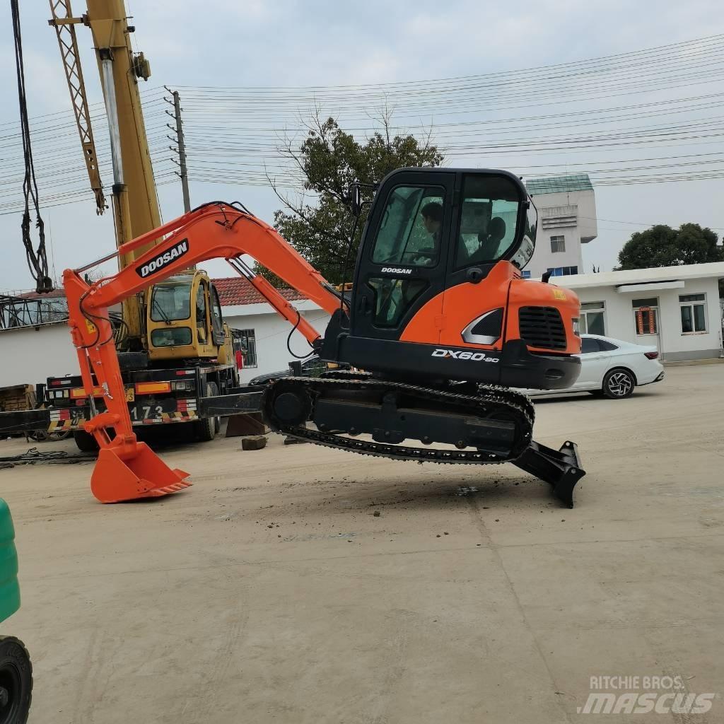 Doosan DX 60 Gravemaskiner på larvebånd