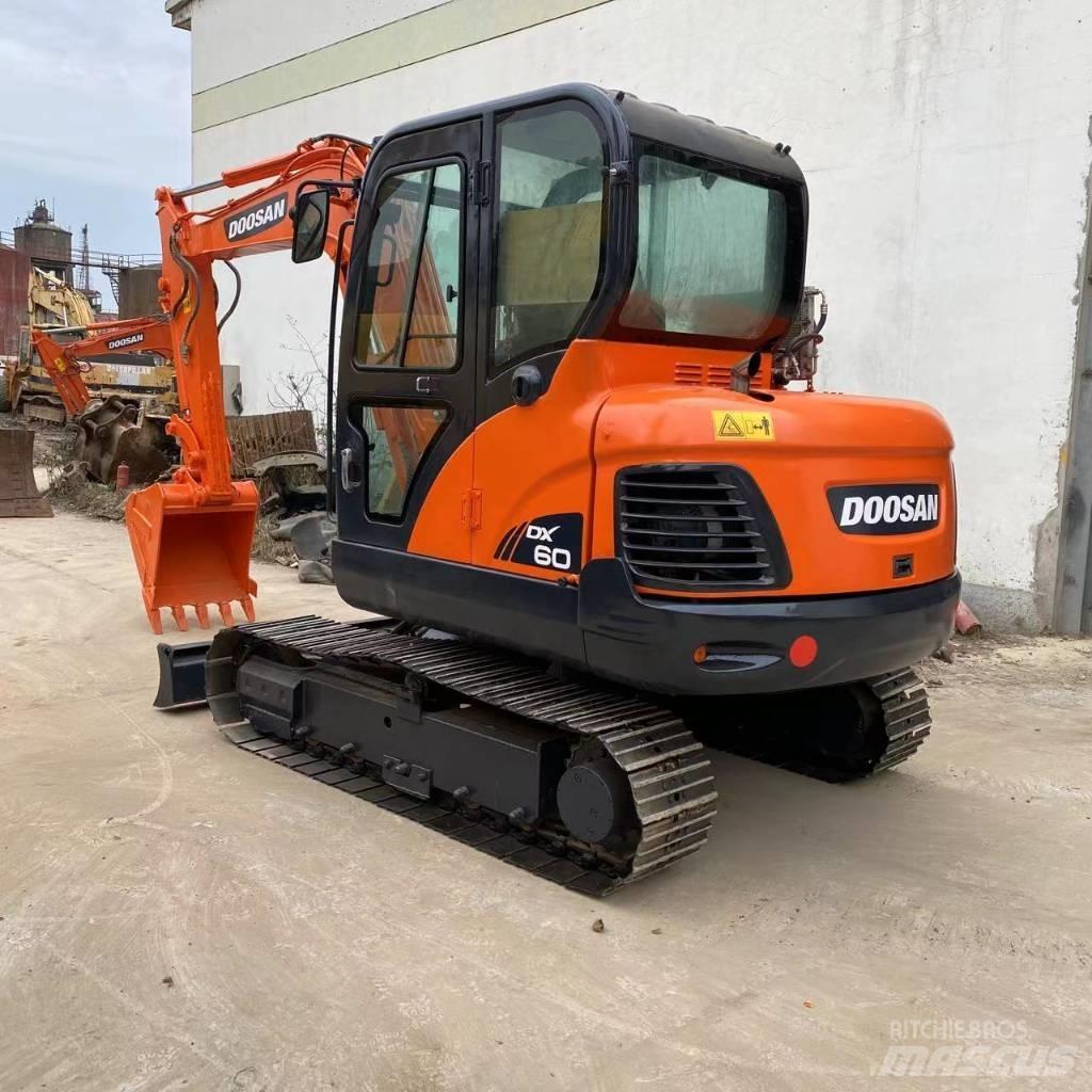 Doosan DX 60 Gravemaskiner på larvebånd