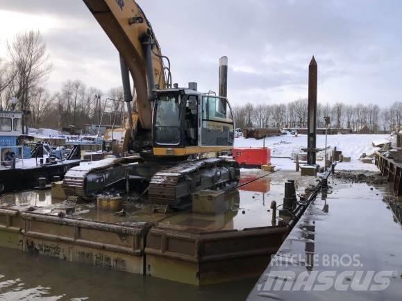 Liebherr R 956 LC Gravemaskiner på larvebånd