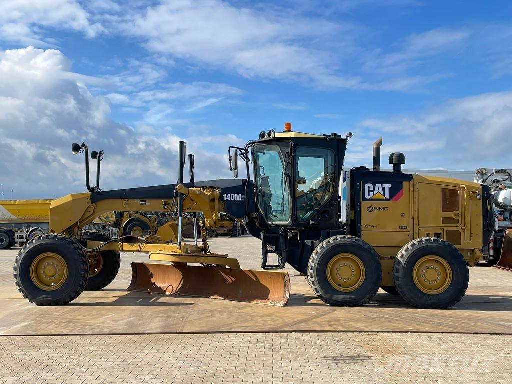 CAT 140M2 Vejhøvle / Gradere
