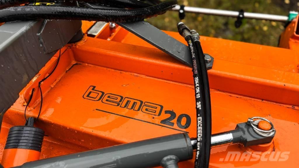 John Deere 3046R Kompakte traktorer