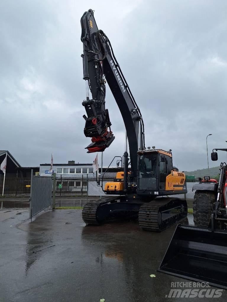 Hyundai HX 300 AL Gravemaskiner på larvebånd