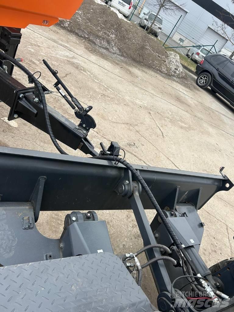 Develon DX 100 W-7 Gravemaskiner på hjul