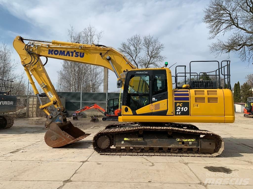 Komatsu PC 210 LC-11 Gravemaskiner på larvebånd