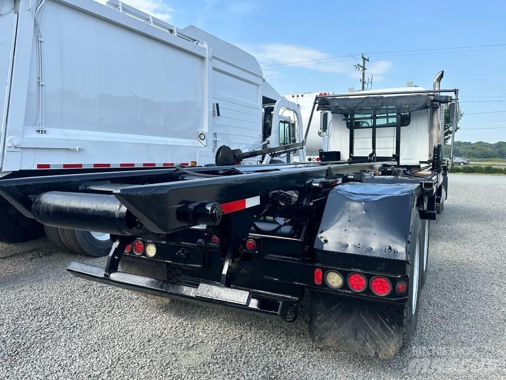 Mack CV 713 Demonterbare/wirehejs lastbiler