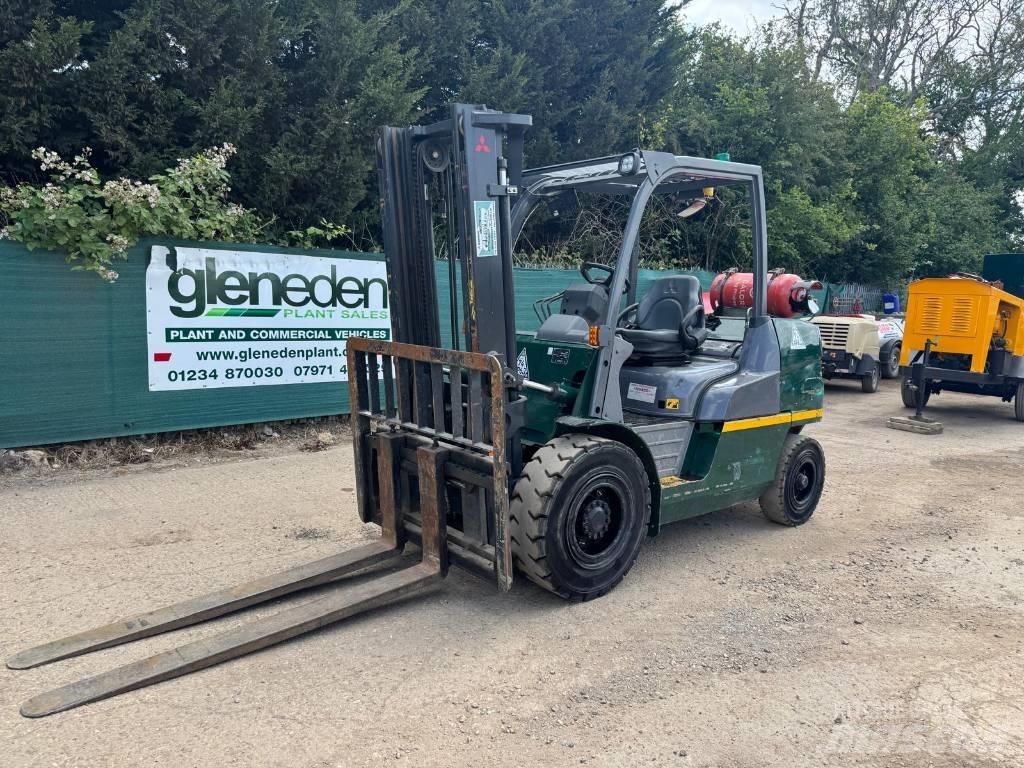 Mitsubishi FG 45 NT LPG gaffeltrucks