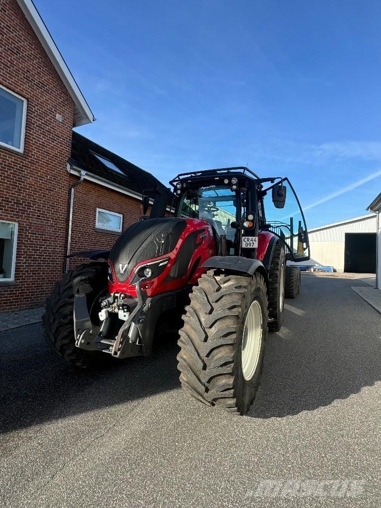 Valtra T 214 D Skovbrugstraktorer