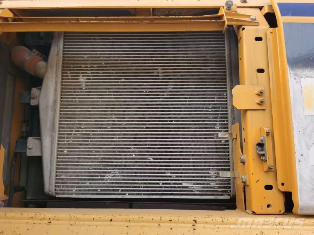 Komatsu PC 450-8 Gravemaskiner på larvebånd