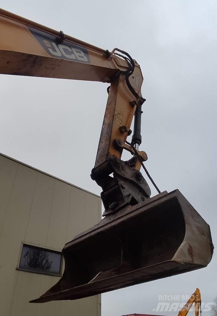 JCB JS 220 LC Gravemaskiner på larvebånd