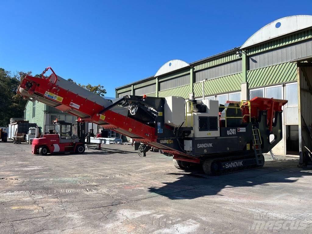 Sandvik QJ 241 Mobile knusere