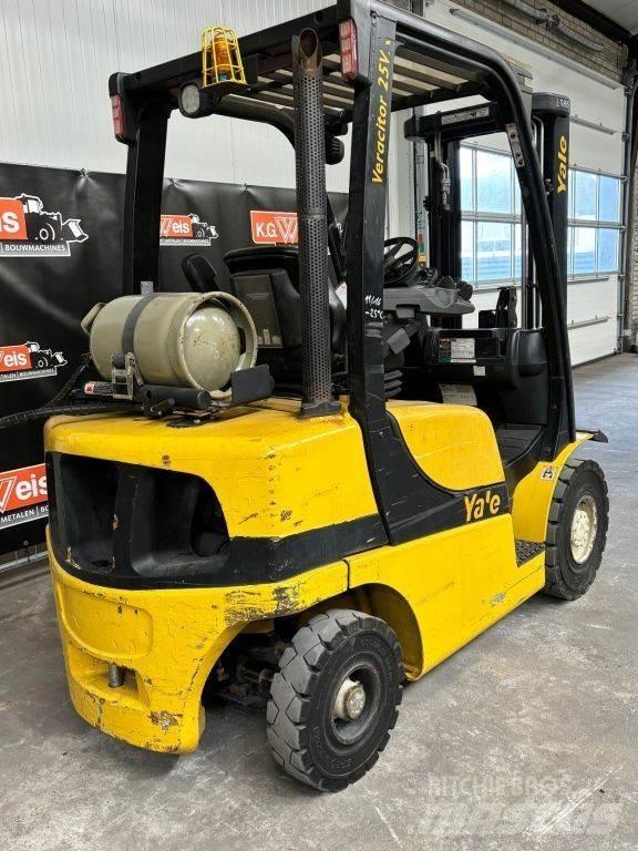 Yale GLP25VX Gaffeltrucks - andre
