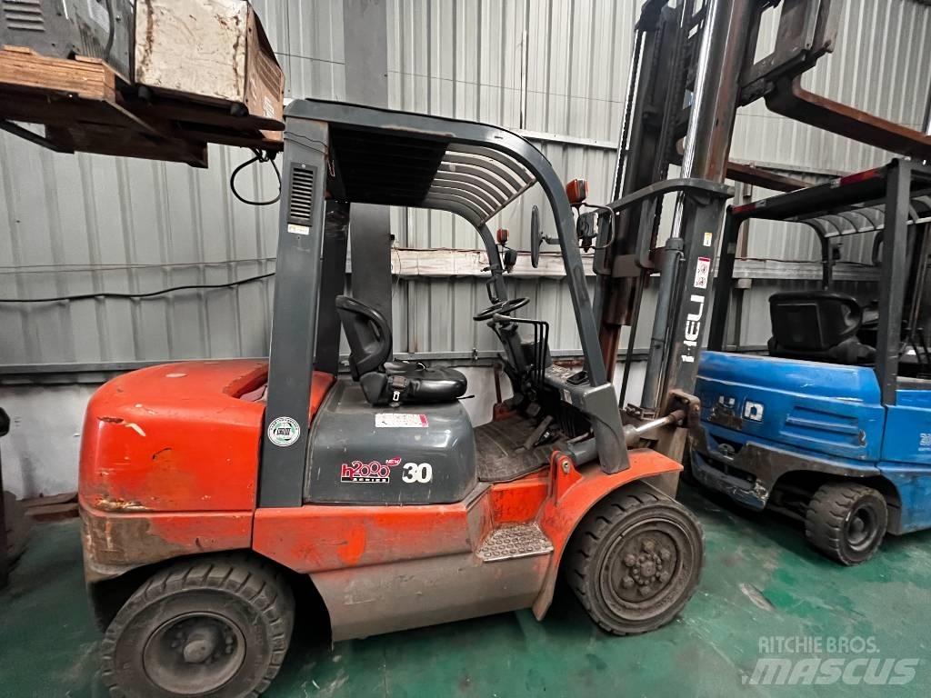 Heli CPCD 30 Diesel gaffeltrucks