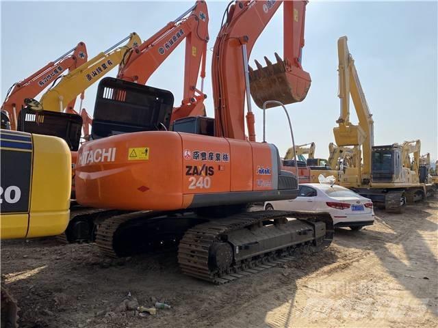 Hitachi ZX240 Gravemaskiner på larvebånd