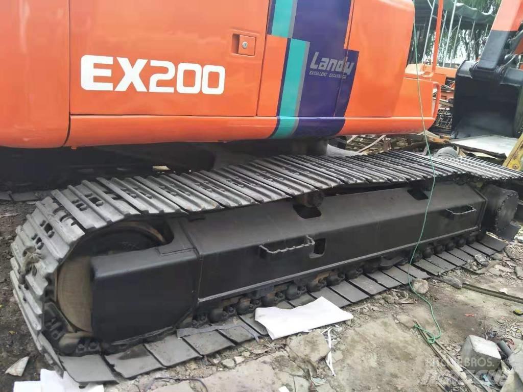 Hitachi EX 200-3 Gravemaskiner på larvebånd