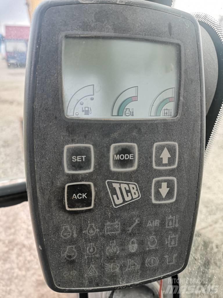 JCB JS 220 Gravemaskiner på larvebånd