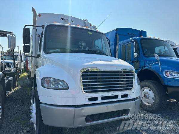 Freightliner M2 Renovationslastbiler