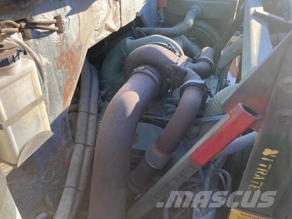 Oshkosh M1070 Trækkere