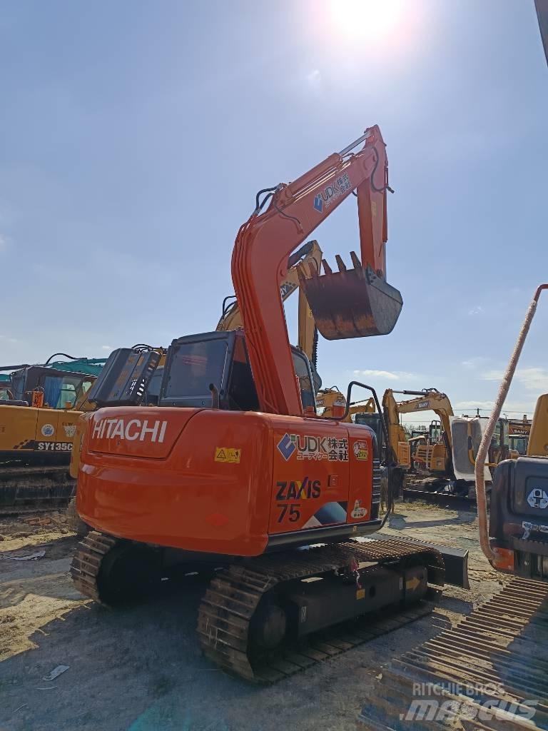 Hitachi ZX 75 Midi-gravemaskiner 7t - 12t