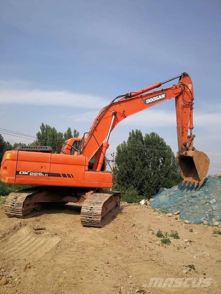 Doosan dx225 Gravemaskiner på larvebånd