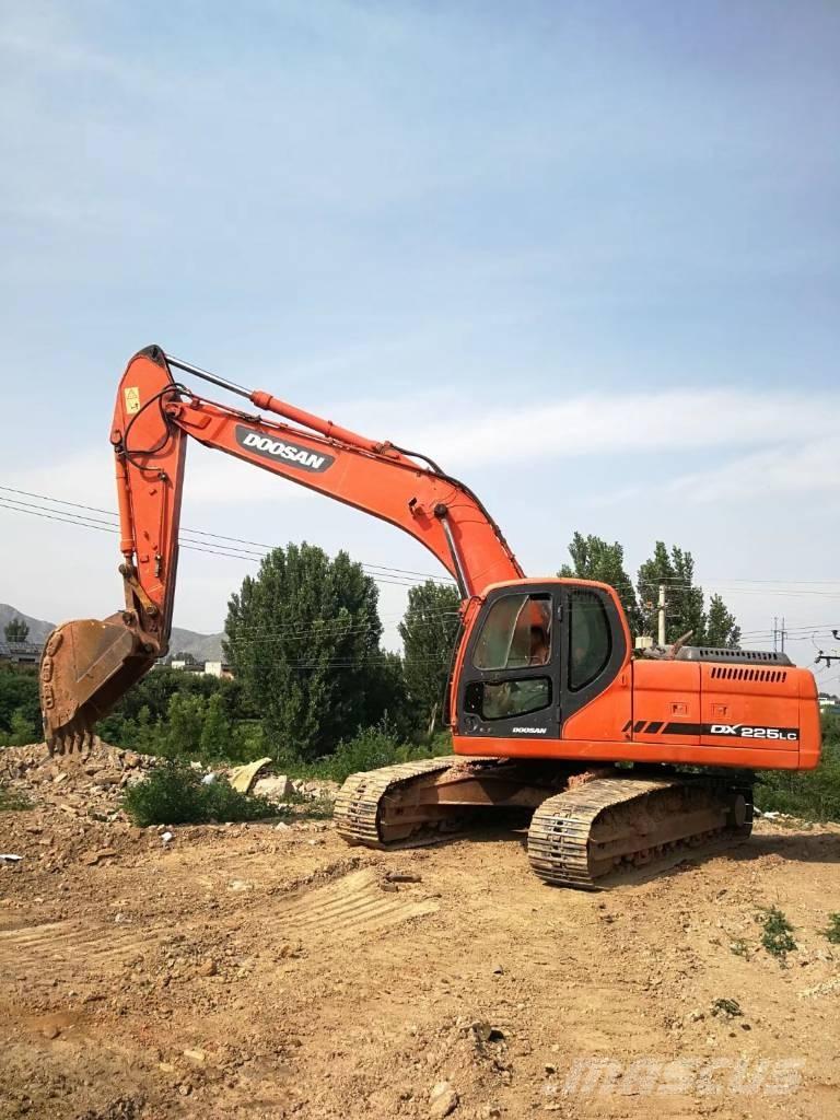 Doosan dx225 Gravemaskiner på larvebånd