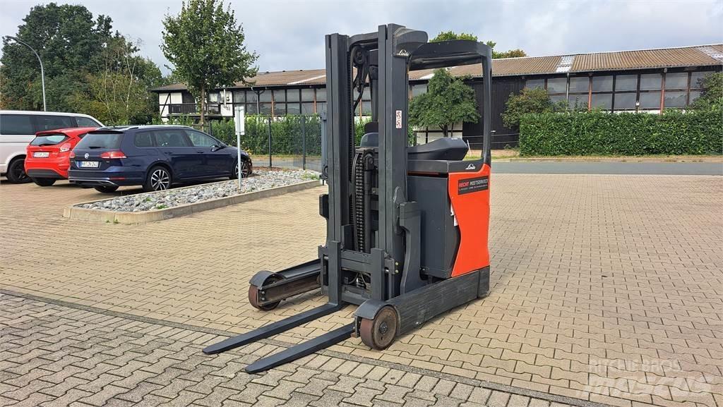 Linde R14B Reachtruck