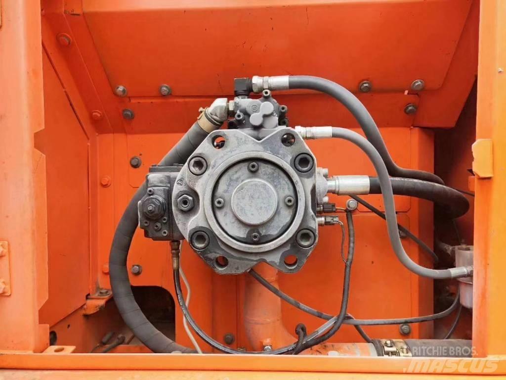 Doosan DX 300 LC Gravemaskiner på larvebånd