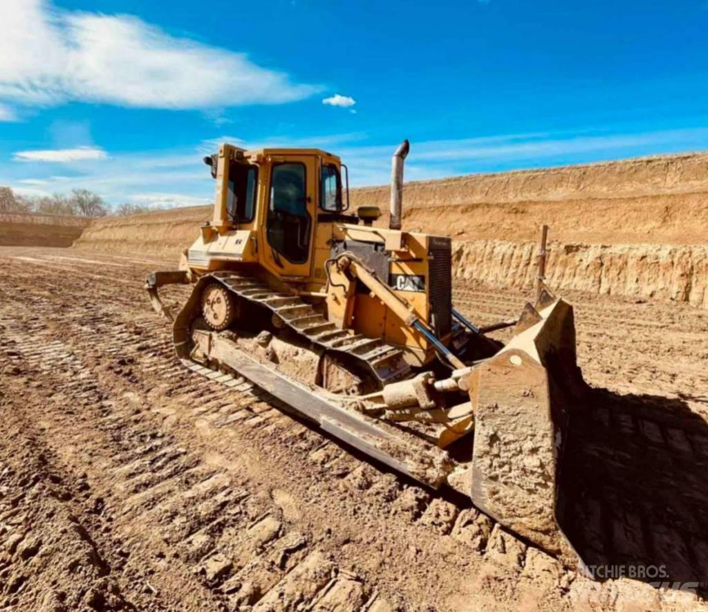 CAT D 5 H Bulldozer på larvebånd