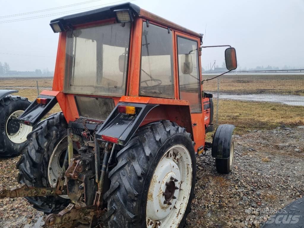 Valmet 505 Traktorer
