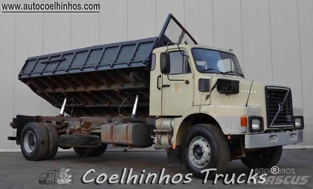 Volvo N10 Lastbiler med tip
