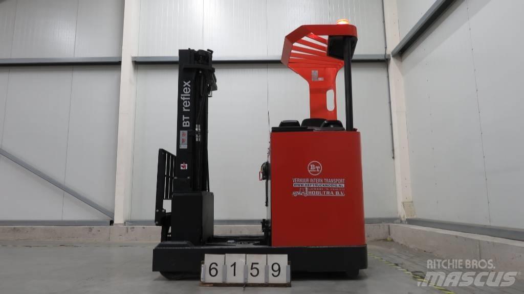 BT RRE140M Reachtruck