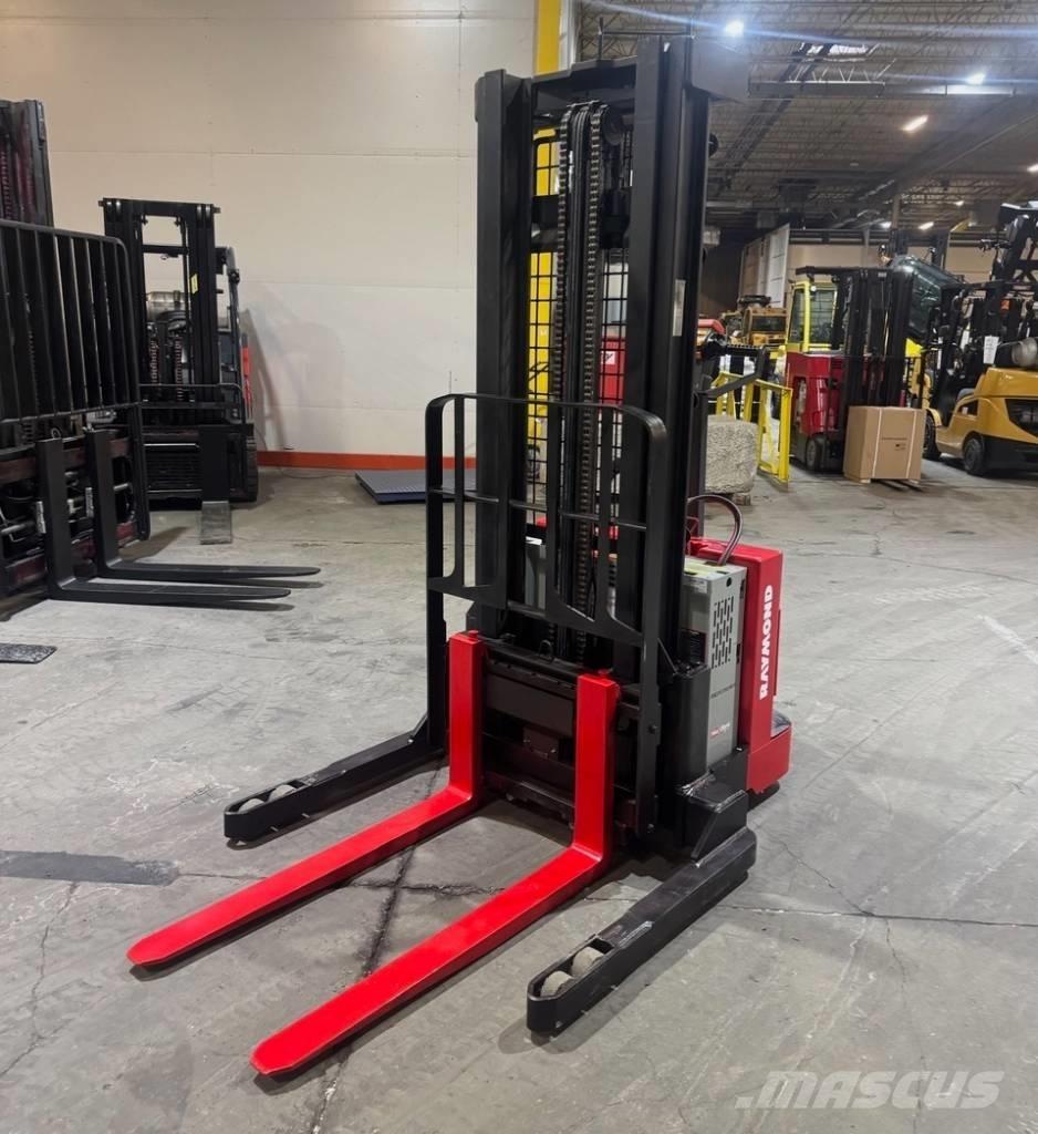 Raymond RSS40 Selvkørende stablere