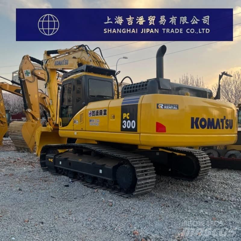 Komatsu PC 300 Gravemaskiner på larvebånd