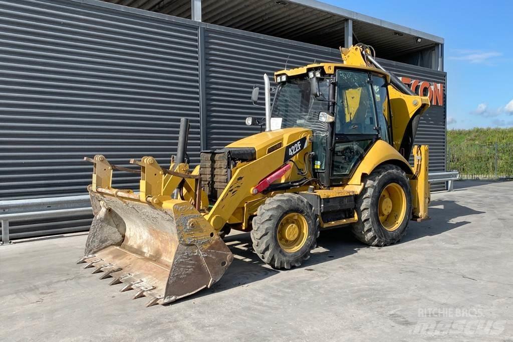 CAT 422 F TURBO Rendegravere