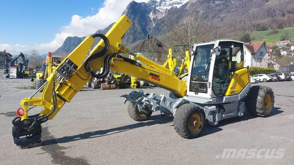 Menzi Muck M535 Gravemaskiner på hjul