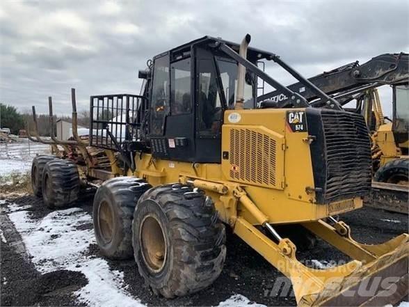 CAT 574 Udkørselsmaskiner